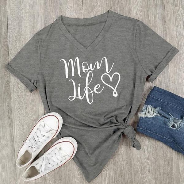"Mom Life" T-Shirt image 3