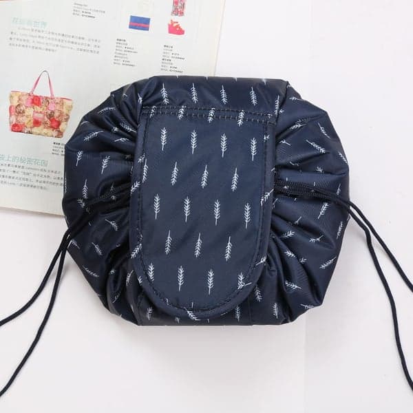Magic Cosmetics Travel Pouch - Stylish Waterproof Makeup Organizer & Perfect Gift for Travelers image 12